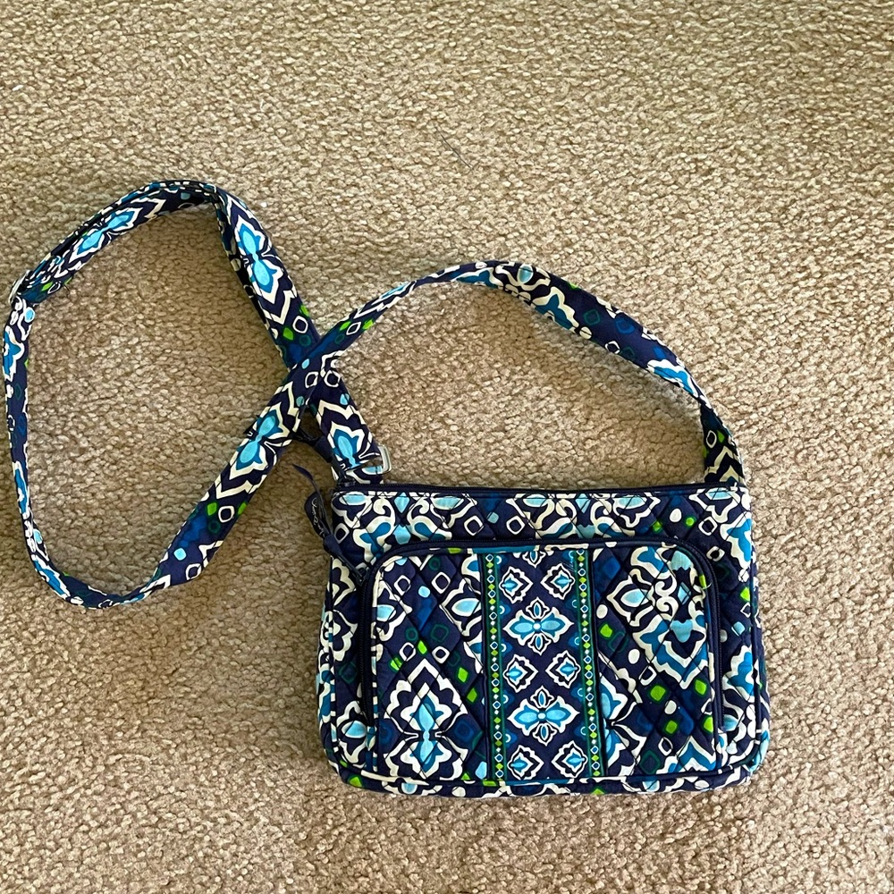 Vera Bradley- Crossbody Little Hipster Purse
